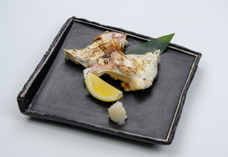 頭・カマ焼き揚げ